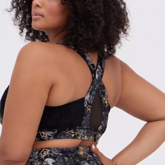Torrid Plus Floral Skull Print Lace Inlay Racerback Sports Bra Sz 5 Black Foil - Picture 3 of 12